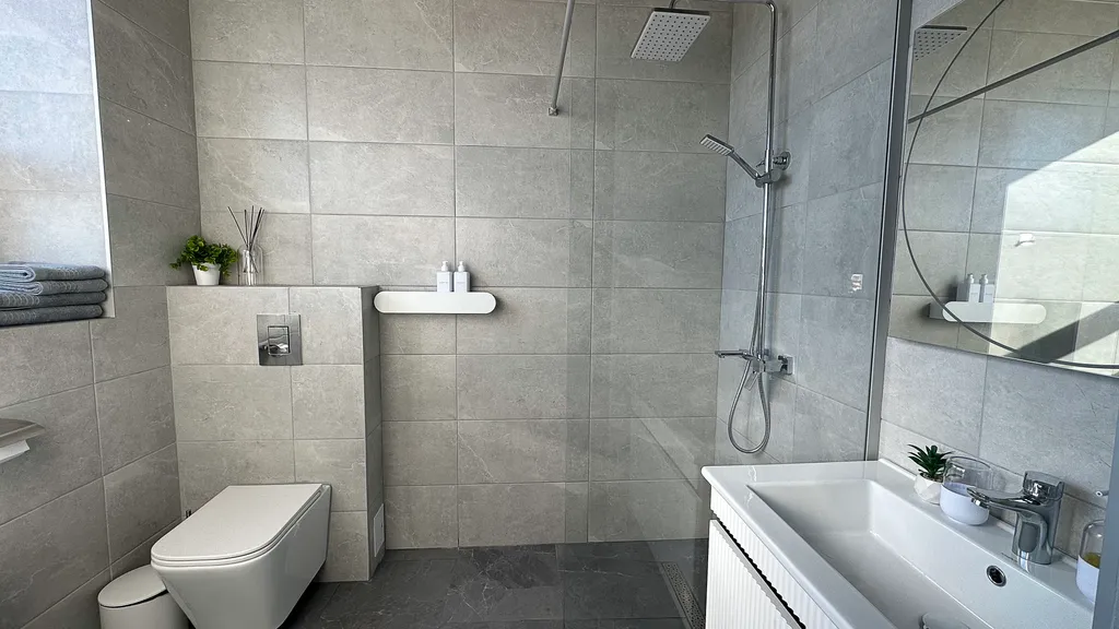 Барнхаус с бассейном и видом на реку