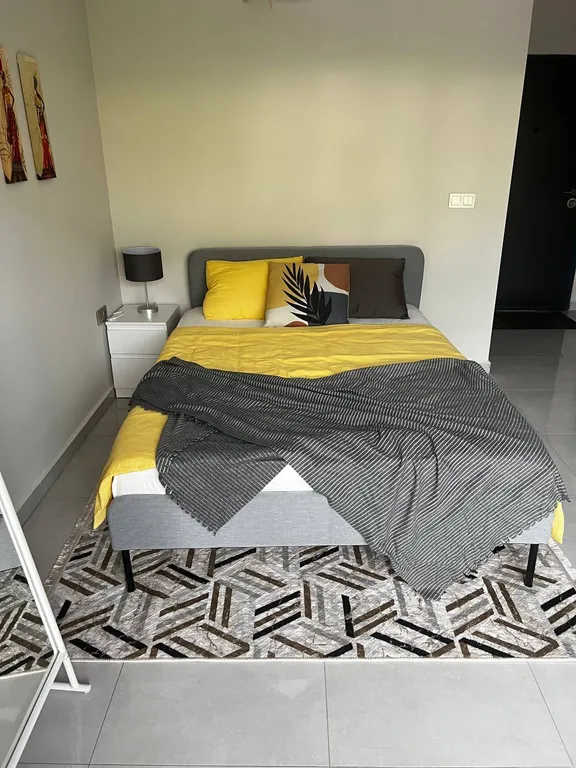 Студия с видом на горы