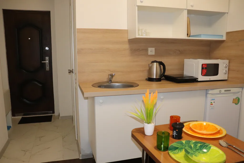 Компактная студия с двуспальным диваном у станции МЦД4 Железнодорожная