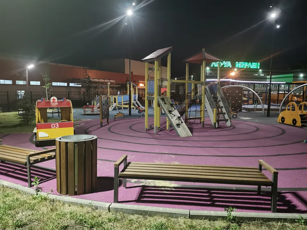 Уютная квартира в районе ТЦ Коллаж