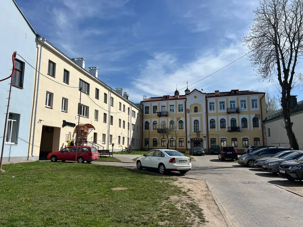 Студия Green рядом с замком от Mascaron Apartments