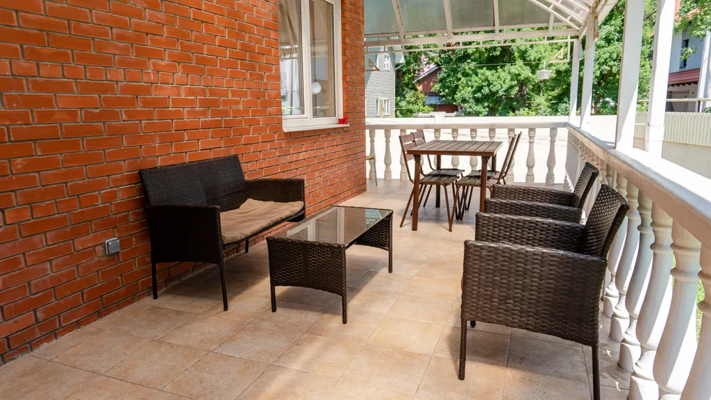 Дом у моря с бассейном