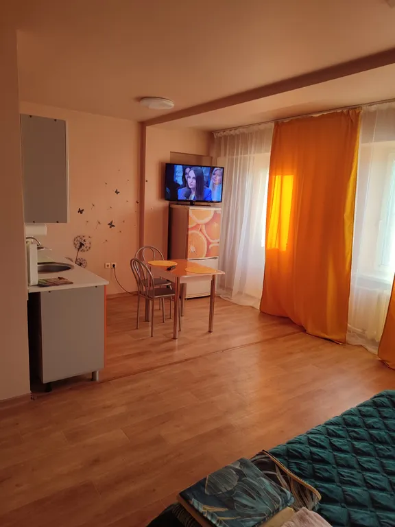 Тёплая сочная квартира