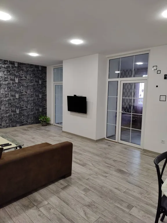 Современная квартира в центре с видом на величественный Арарат