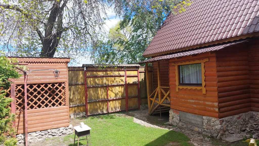 Дом на набережной в центре города