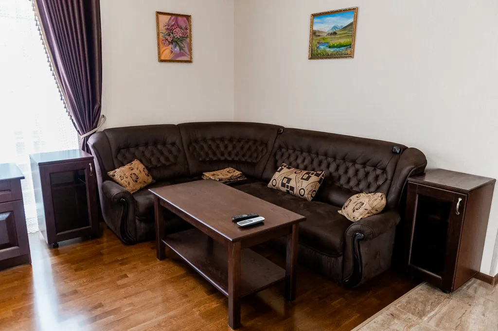 Квартира 3-комнатная Квартира — Анапа