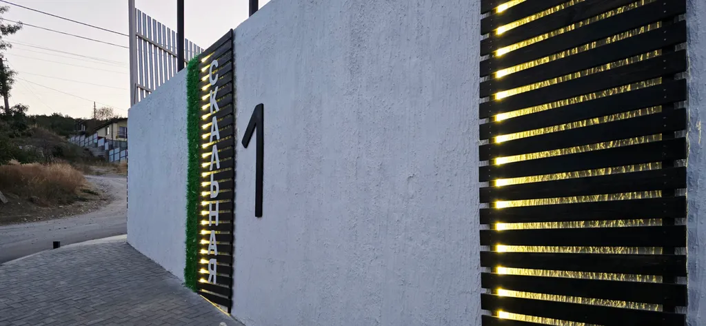 Студия КРЕПОСТЬ, с террасой, джакузи и видом на море и горы