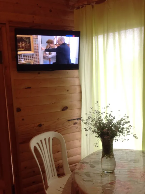 Коттедж Уютный домик в деревне — Калищи