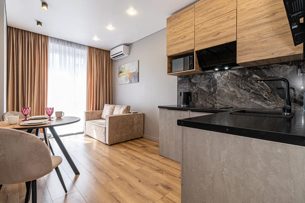 Квартира люкс в центре с панорамным видом кроватью king size и Алисой