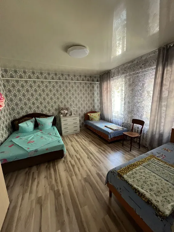 Трёхкомнатный дом в центре Судака)