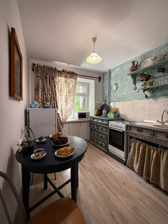 Квартира в центре Машгородка с большой открытой лоджией