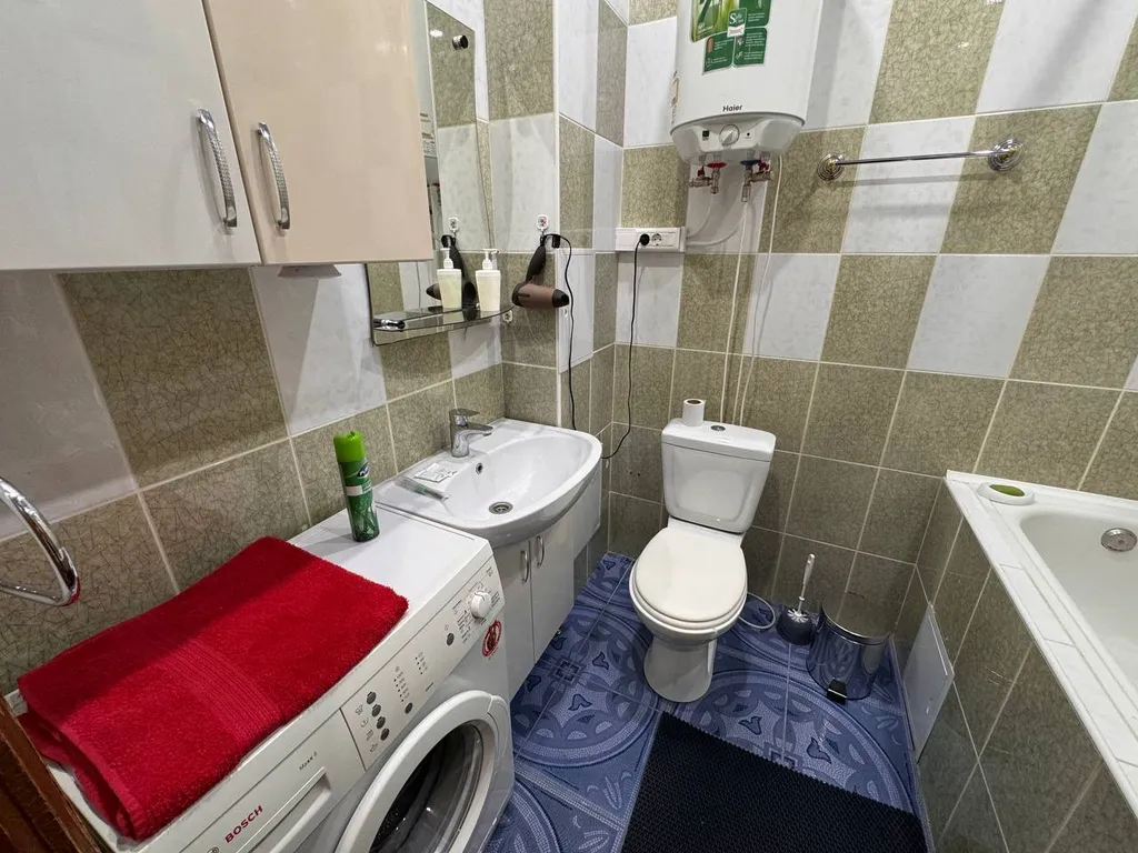 Просторная однокомнатная квартира с высокими потолками