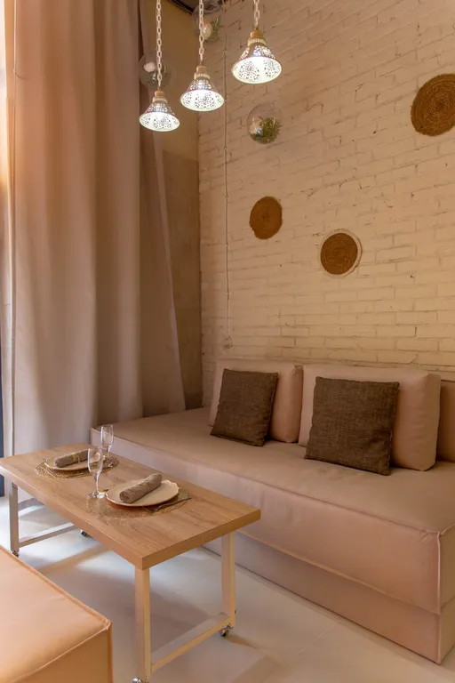 Студия с патио