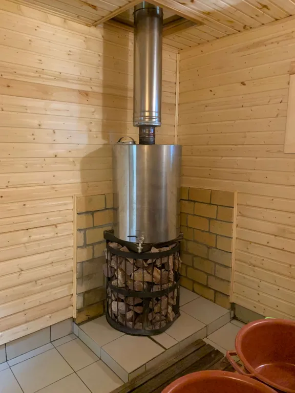 Дом с русской баней, банным чаном, бассейном