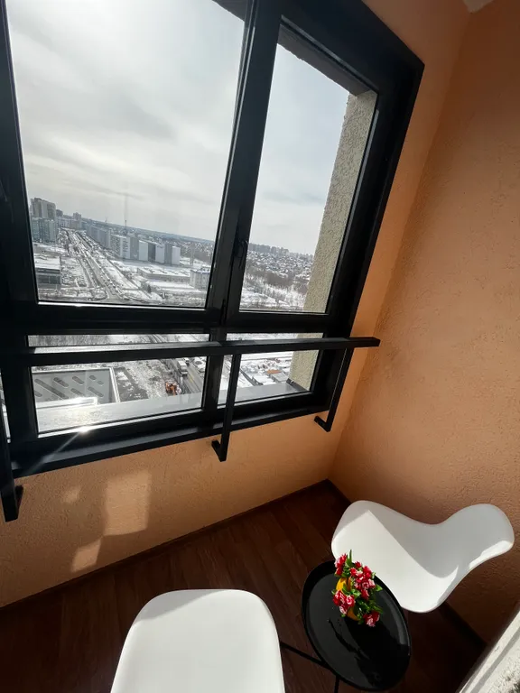 Уютная студия на 15 этаже с видом на город