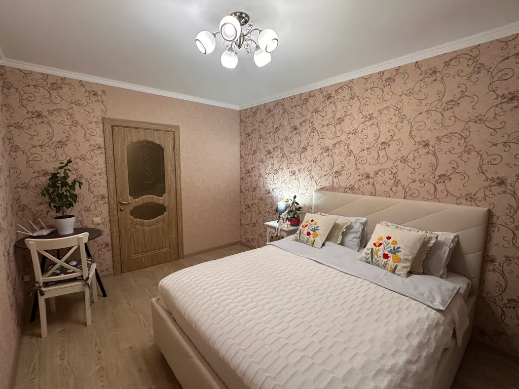 Двухкомнатная квартира в центре с видом на город Аленький цветочек