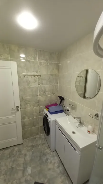 Новая трехкомнатная квартира в самом центре с видом на площадь Победы