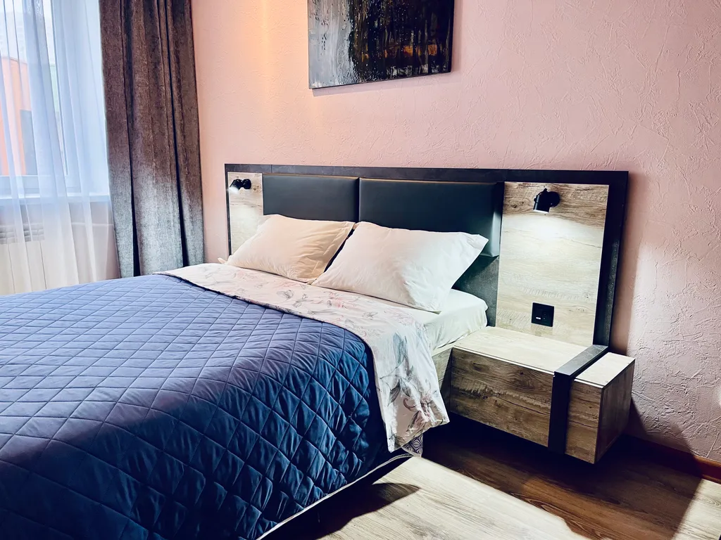 Квартира Трешка в центре рядом с ТЦ Галерея — аренда посуточно в Новосибирск