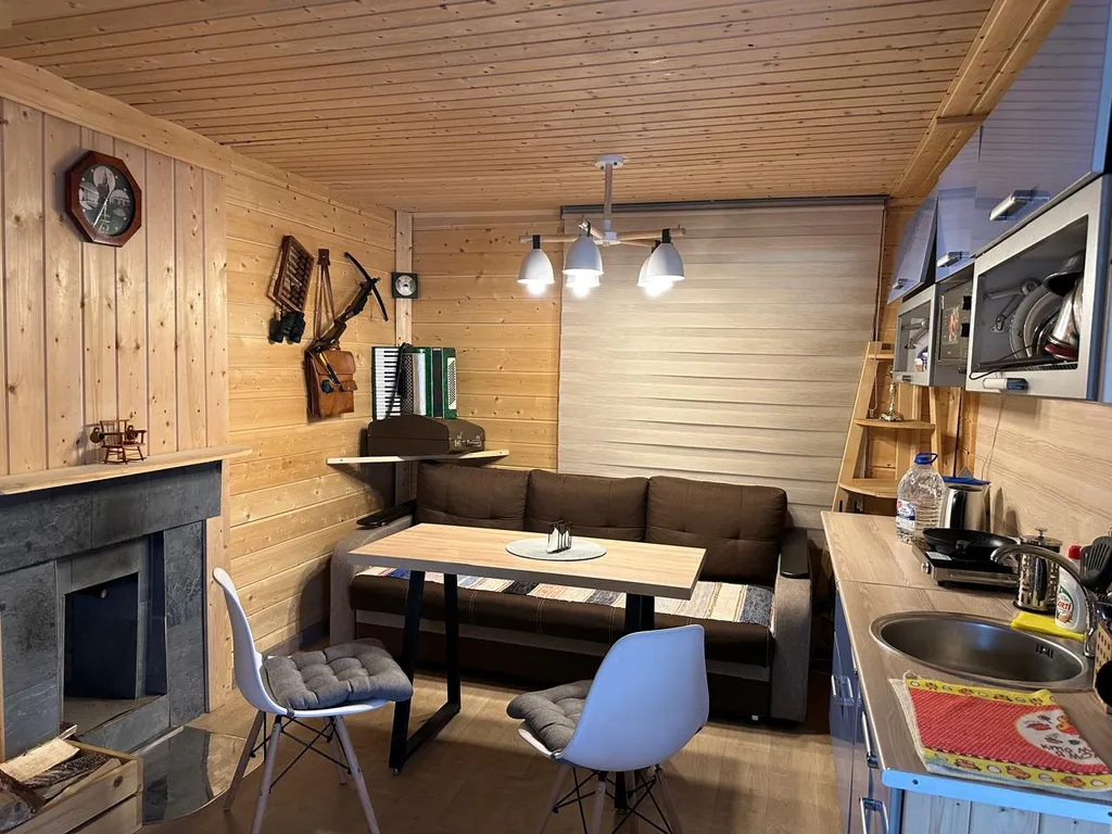 Коттедж Гостевой дом на берегу озера сандал — Сопоха