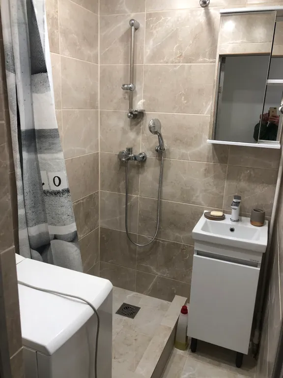 Теплая уютная квартира в центре города со всеми удобствами.