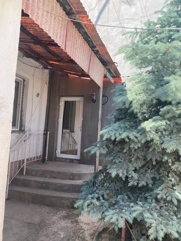 Коттедж 4-комнатный Дом — Евпатория