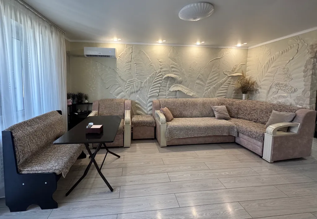 3 комнатная квартира с дизайнерским ремонтом — аренда посуточно в Георгиевск