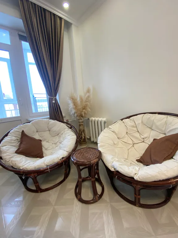 Квартира на набережной