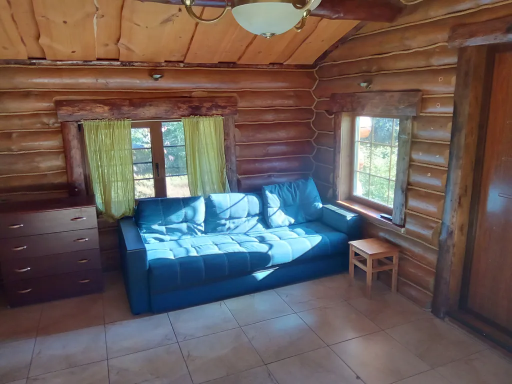 Уютный домик на берегу речки