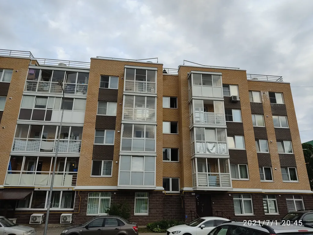 Апартамент в новом доме с закрытой парковкой до центра 15 мин