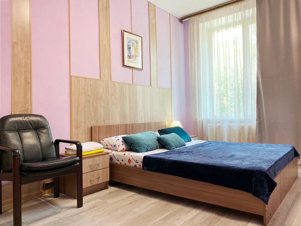 Просторная трехкомнатная квартира в центре