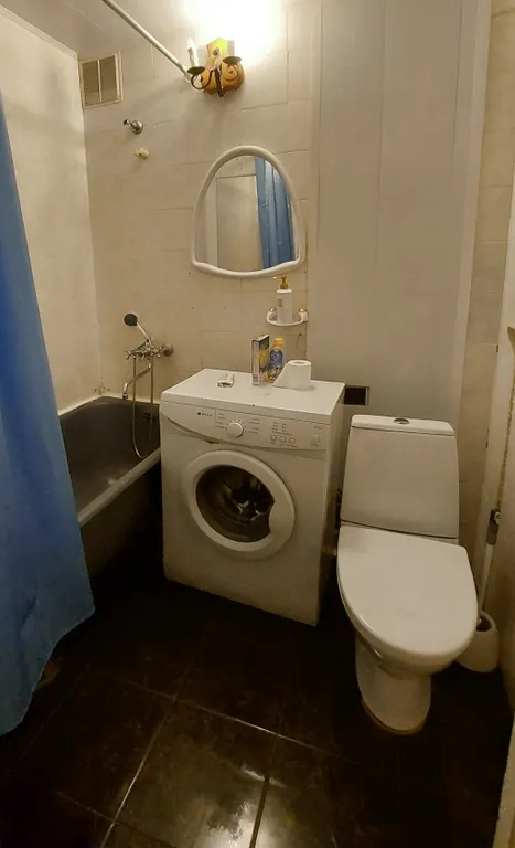 Центр города рядом площадь Ленина