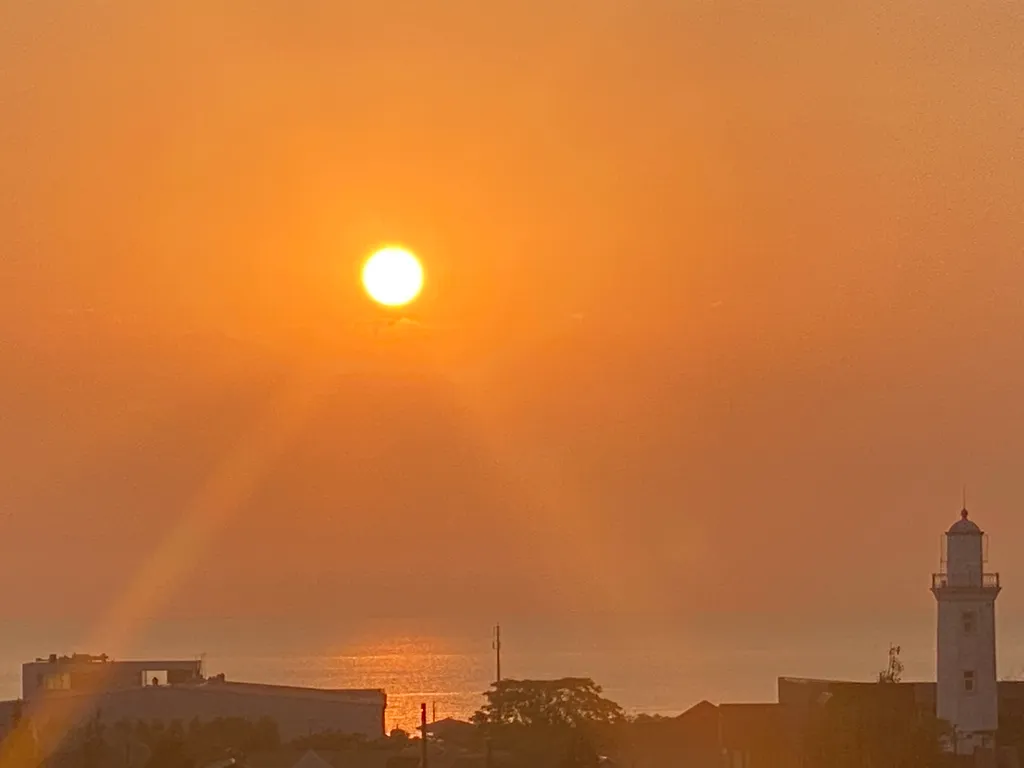 Дом напротив фонтана с потрясающим видом на крепость, фонтан и море