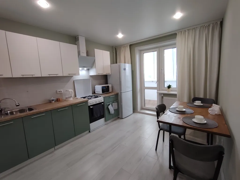 Уютная квартира с отдельной спальней, новым ремонтом и техникой