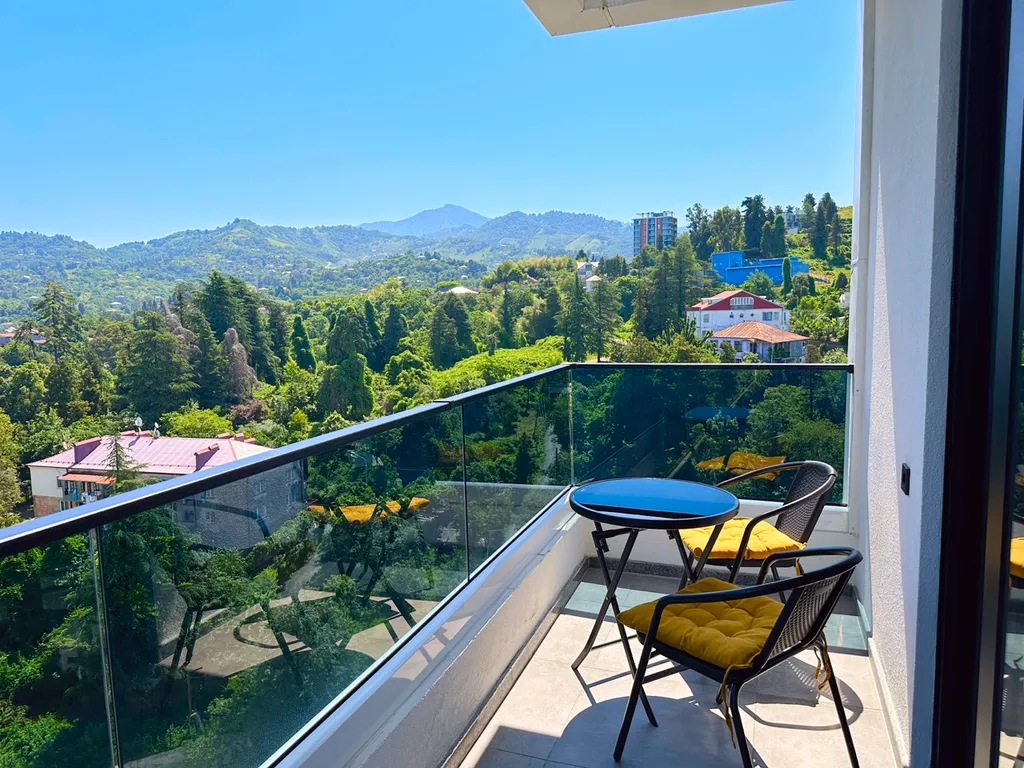 Квартира Просторный апартамент с видом на горы и море Crowne Plaza — аренда посуточно в Махинджаури