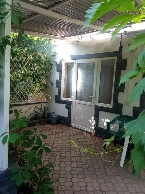 Номер с удобствами в 5 минутах от моря