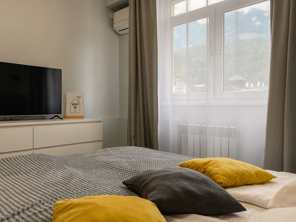 Просторная квартира с балконом вблизи подъемника