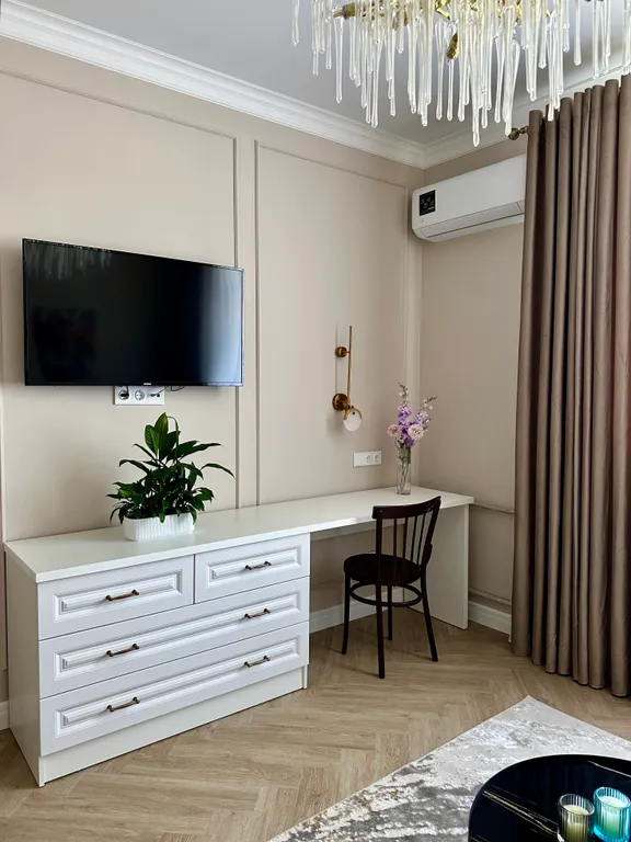 Квартира с новым дизайнерским ремонтом и мебелью