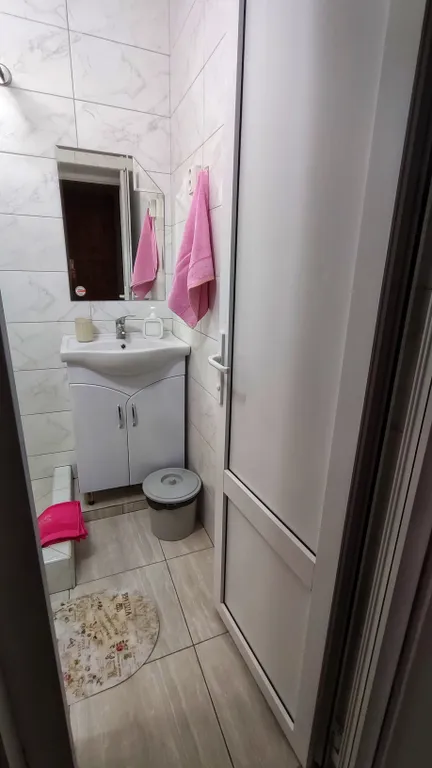 Двухкомнатной номер с удобствами, балконом и большим двором