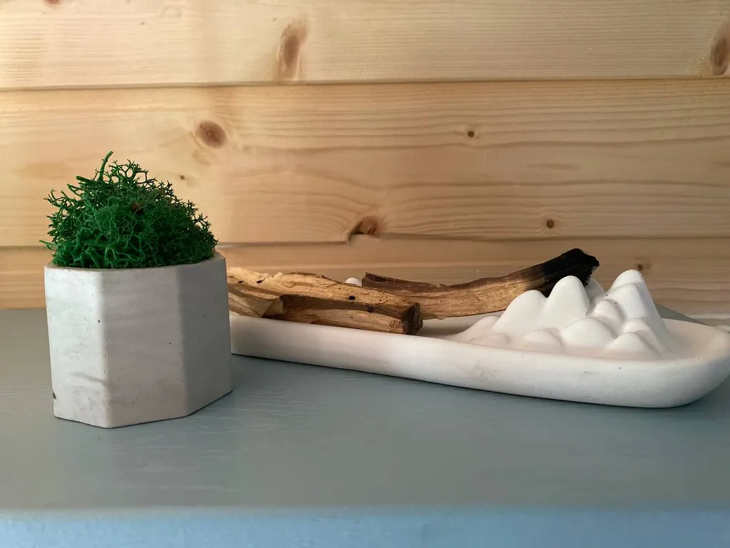 Уютный дом c садом у горной реки