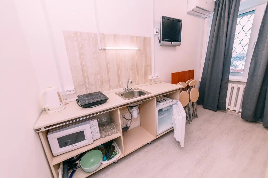 Комната со своим санузлом и мини-кухней в историческом центре