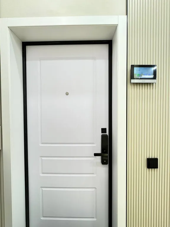 3-комнатная с видом на горы в ЖК Комфорт Сити, рядом с ТЦ MEGA