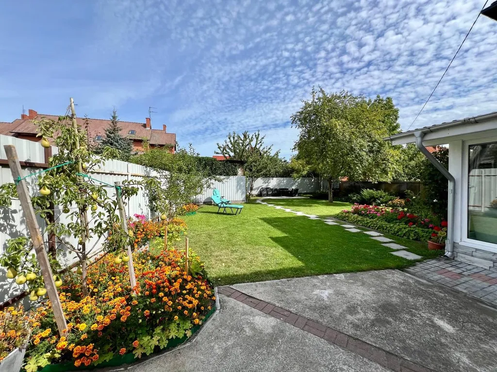 Апартаменты с отдельным закрытым участком и зоной барбекю