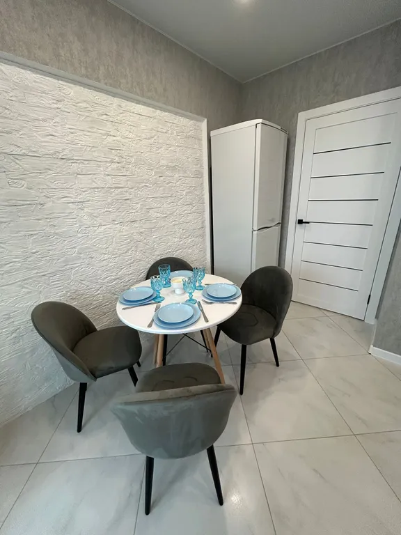 Уютная квартира с панорамными окнами