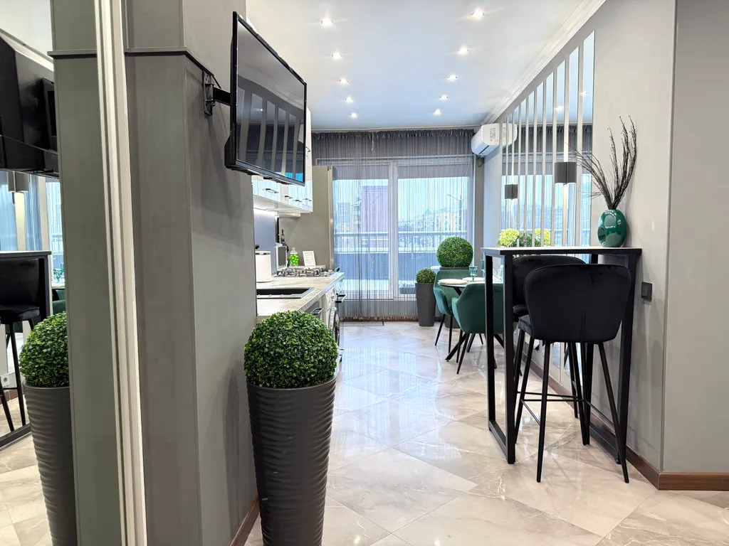 Квартира Квартира Апарты Люкс с террасой, камином, видом на реку в центре Рыбной деревни — Калининград