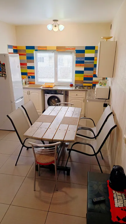 Квартира Очень уютный двухкомнатный номер студия, с кухней до 6 человек — аренда посуточно в Кабардинка