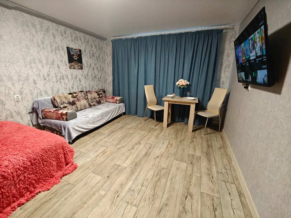 Благоустроенная квартира рядом с ТЦ Ярмарка — аренда посуточно в Ухта