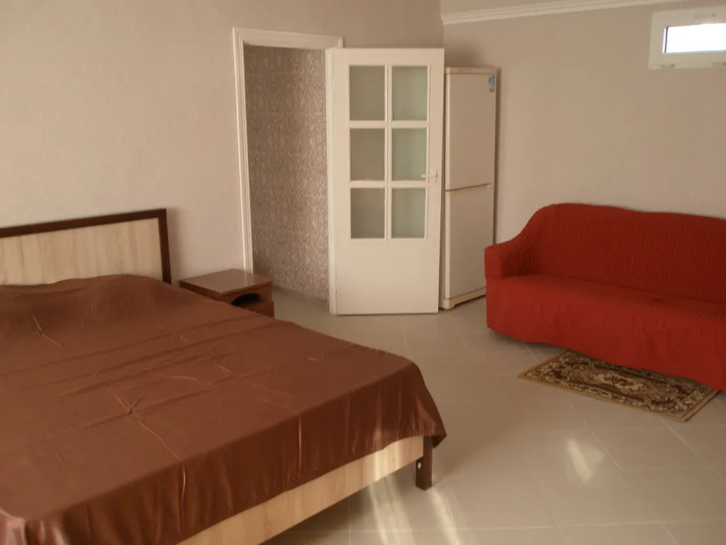 Квартира Двухкомнатные апартаменты на втором этаже — Анапа