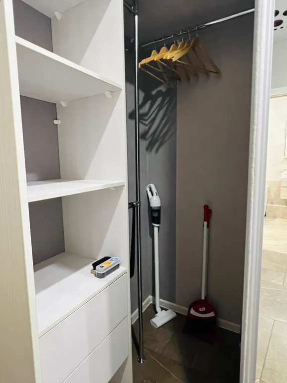 Студия + спальня с джакузи и панорамным балкон около ЛА Трактор