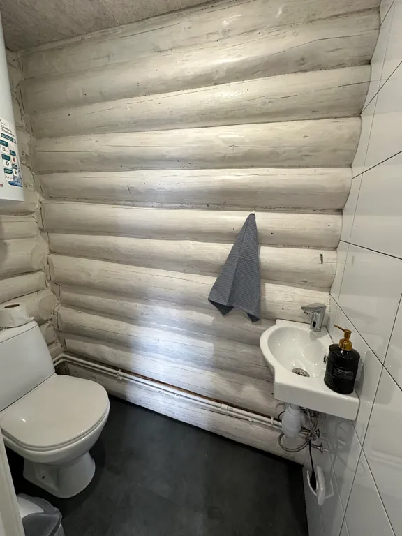 Дом баня с видом на город