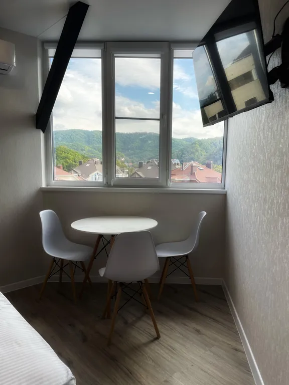 Студия в 3 минутах до моря с видом на горы